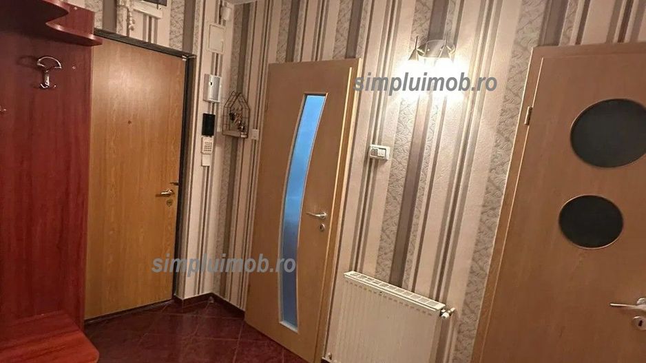 Decomandat 4 Camere Sector 3 Etaj Intermediar - Poză 12