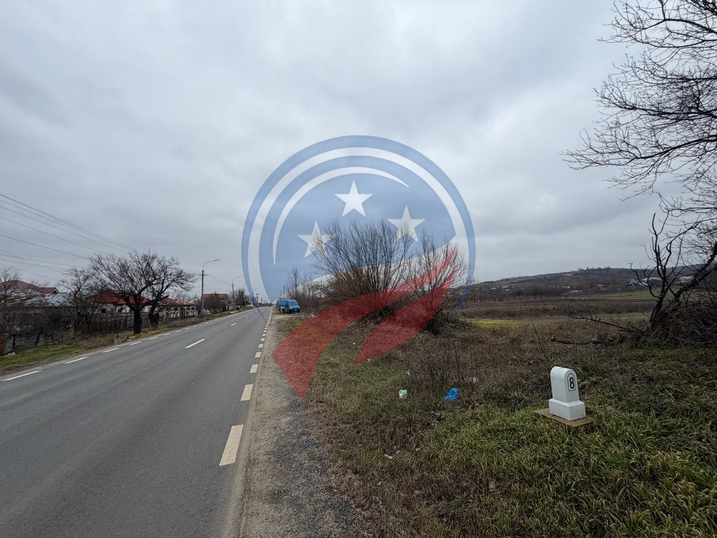 TEREN INTRAVILAN TOATE UTILITATILE LA 13 KM CRAIOVA - Poză 2