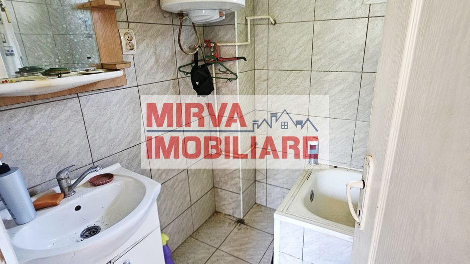 🏠 Casă de vânzare în zona Traian, Ploiești – Potențial uriaș! 🧱 - Poză 32