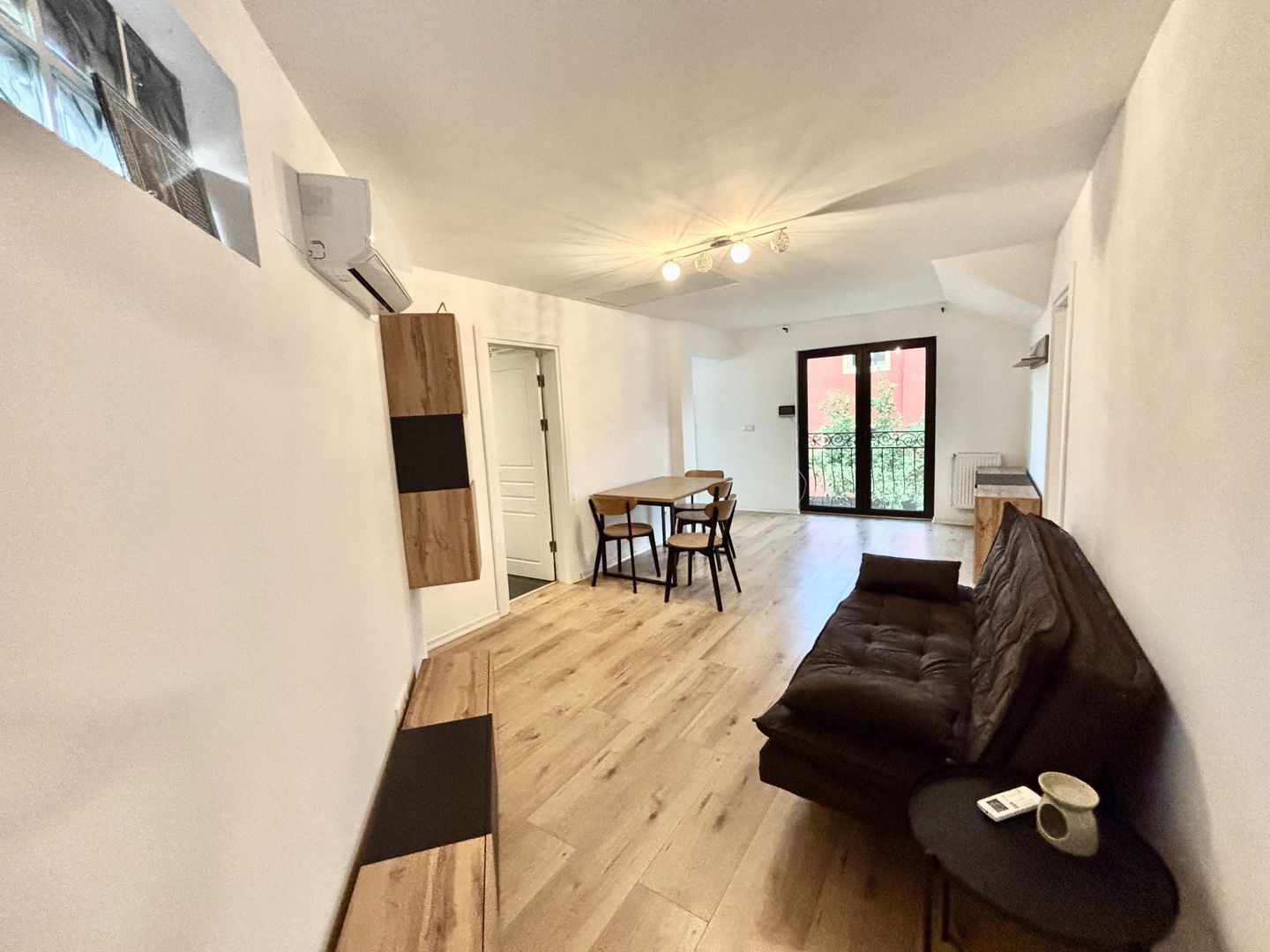 Apartament 3 Camere Spațios, Mobilat,  Curte și Balcon [ Zona Centrala ] - Poză 5