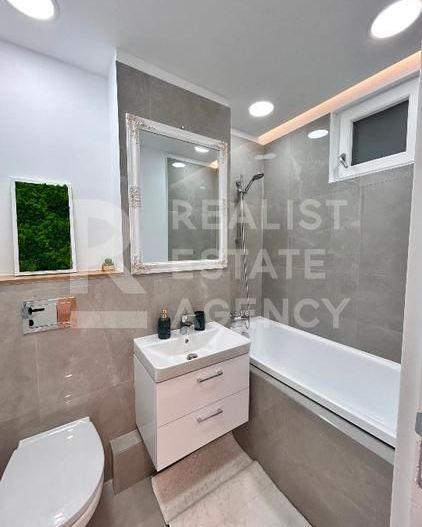 Vânzare, apartament cu 3 camere în zona Drumul Taberei - Poză 10