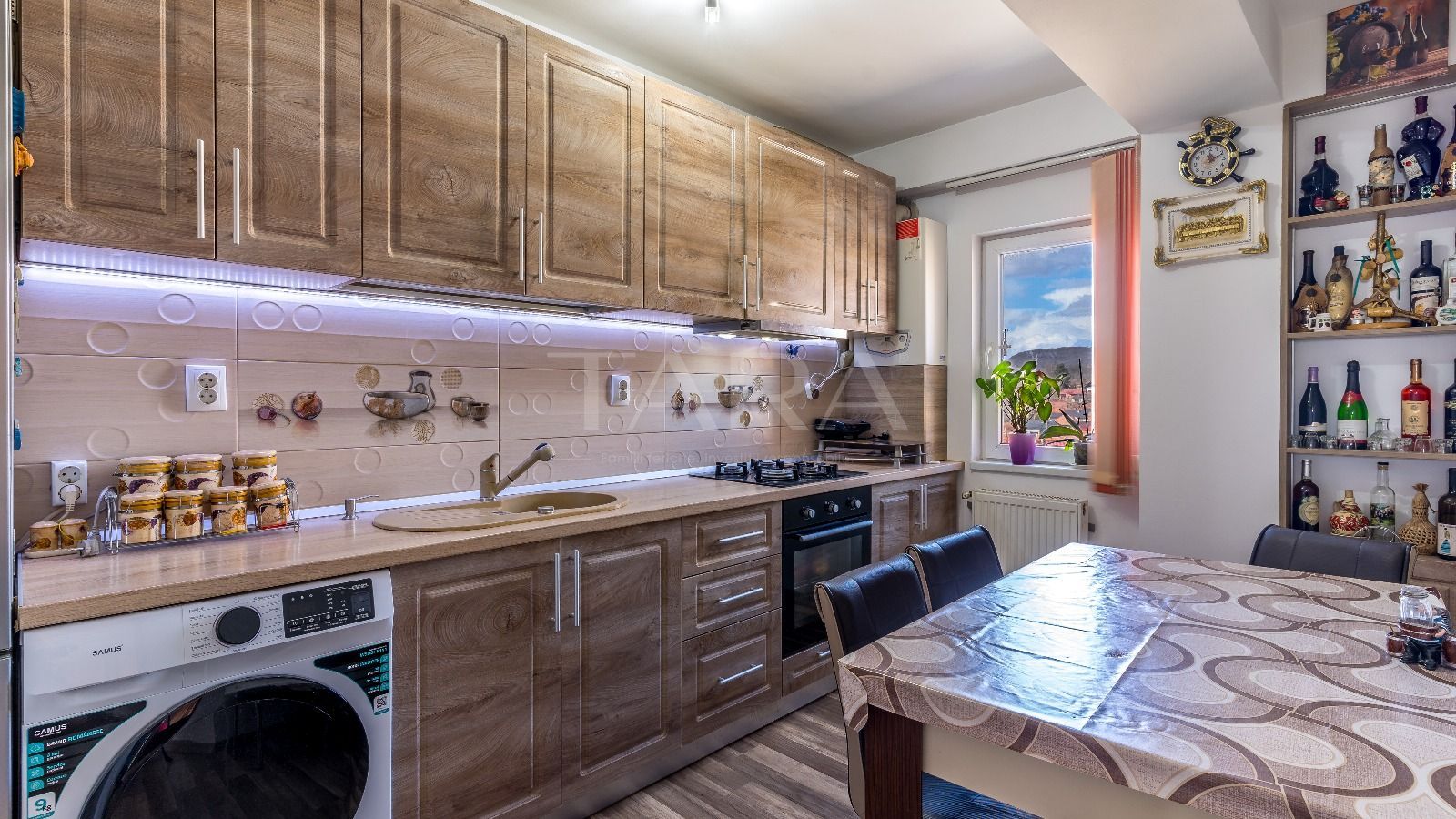 Apartament 2 camere, 62 mp, mobilat, 2 parcări – Baciu, zona Regal - Poză 1