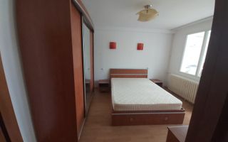 3 camere decomandat, luminos zona linistita - Poză 2