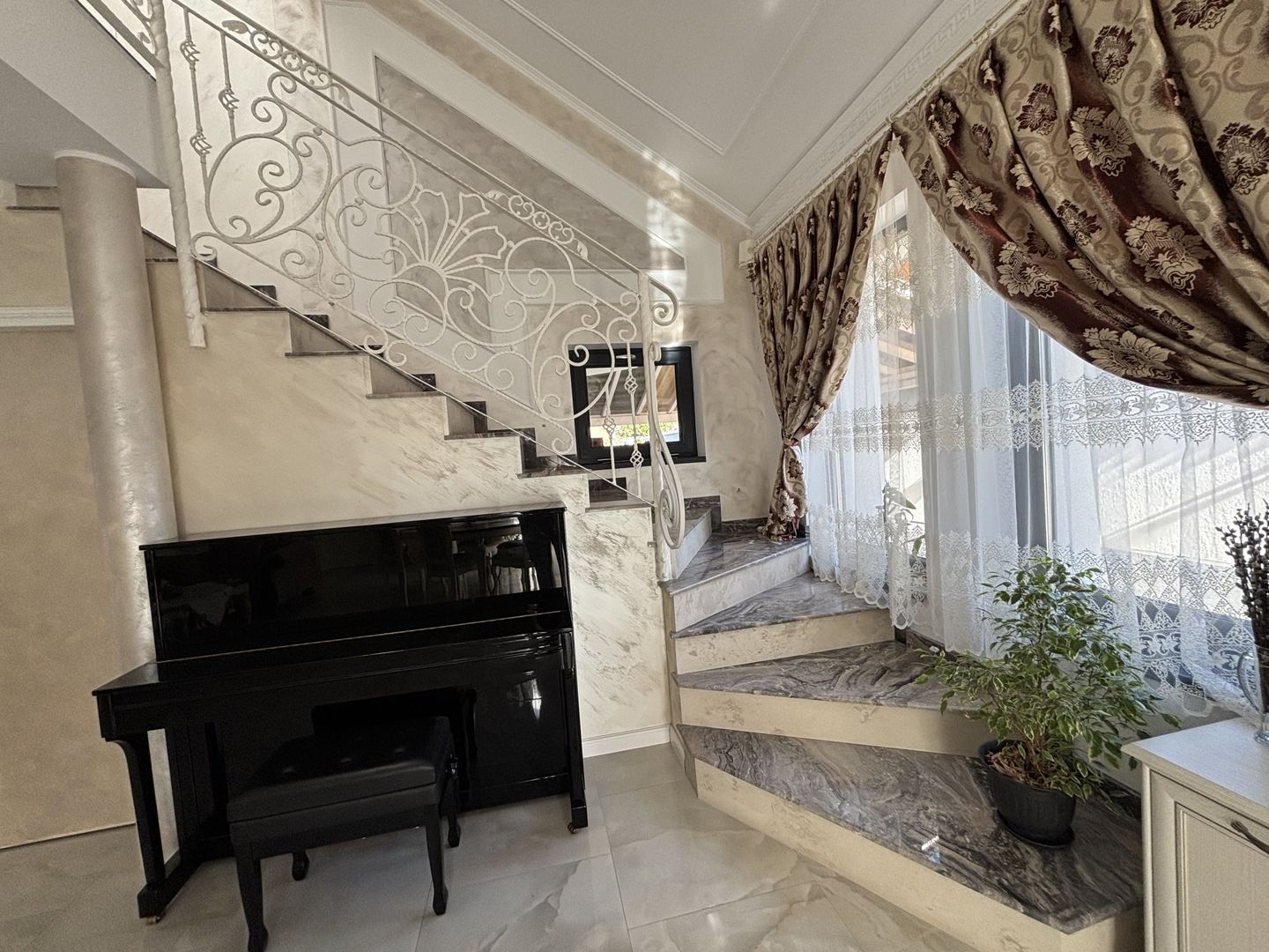 Casa INDIVIDUALA 6 camere, curte superba - zona Brana, Selimbar - Poză 13