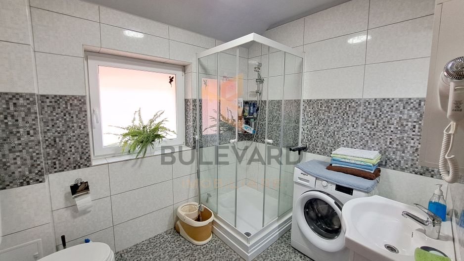 Comision 0! Casa 206 mp utili + pod 60 mp, 4 parcari, 304 mp teren - Poză 11