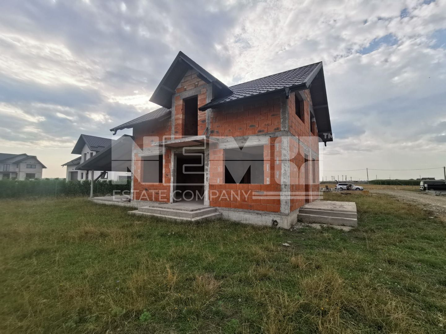 Casă la roșu | 144 mp utili + 7 ari teren | Frătăuții Vechi, Suceava - Poză 2