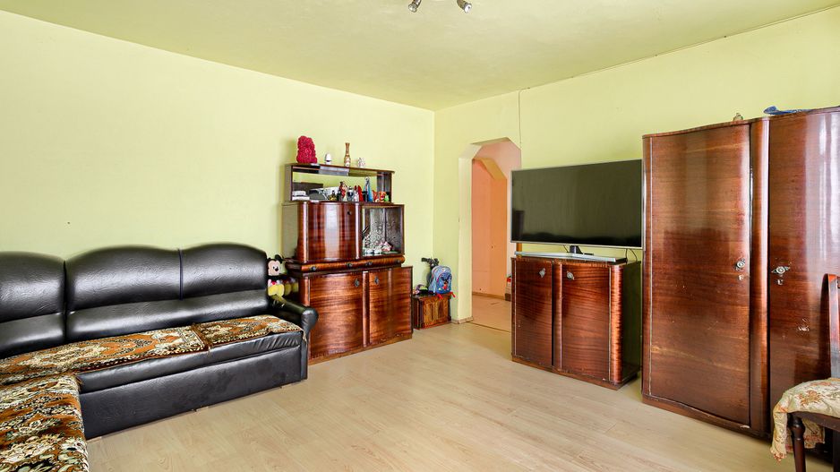 Vandut Apartament cu 3 camere la parter, in Micalaca - Poză 7