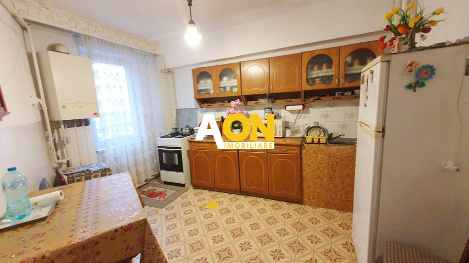 Apartament 4 camere, decomandat, Ampoi 2 - Poză 3