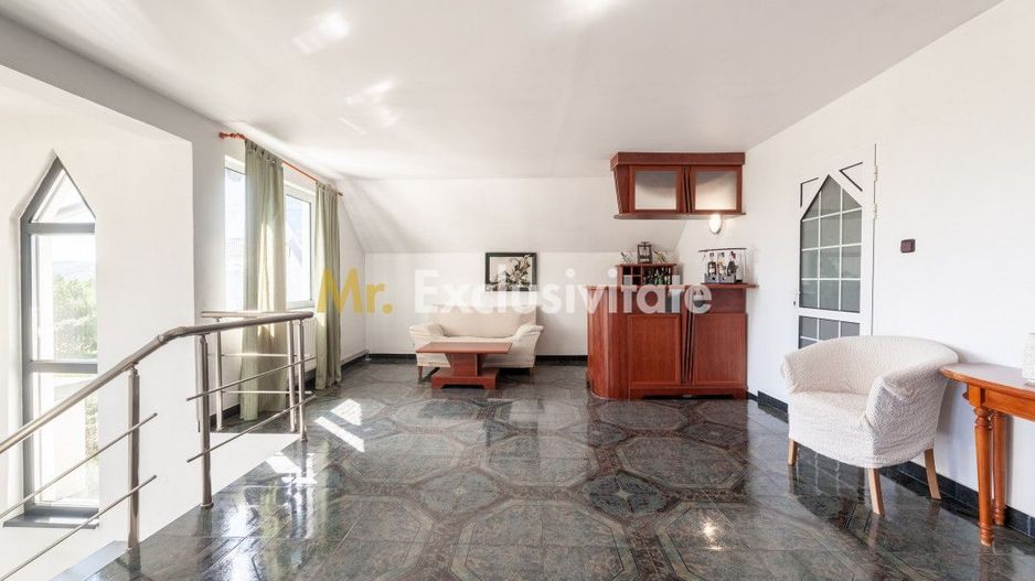 Casa visurilor cu 4000 mp livada roditoare si gradina Darmanesti-Arges - Poză 17