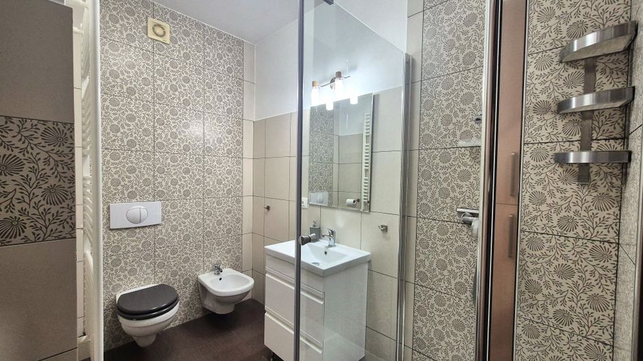 Bloc nou, sectiune mare, apartament 3 camere cu semineu, terasă mare si garaj - Poză 20