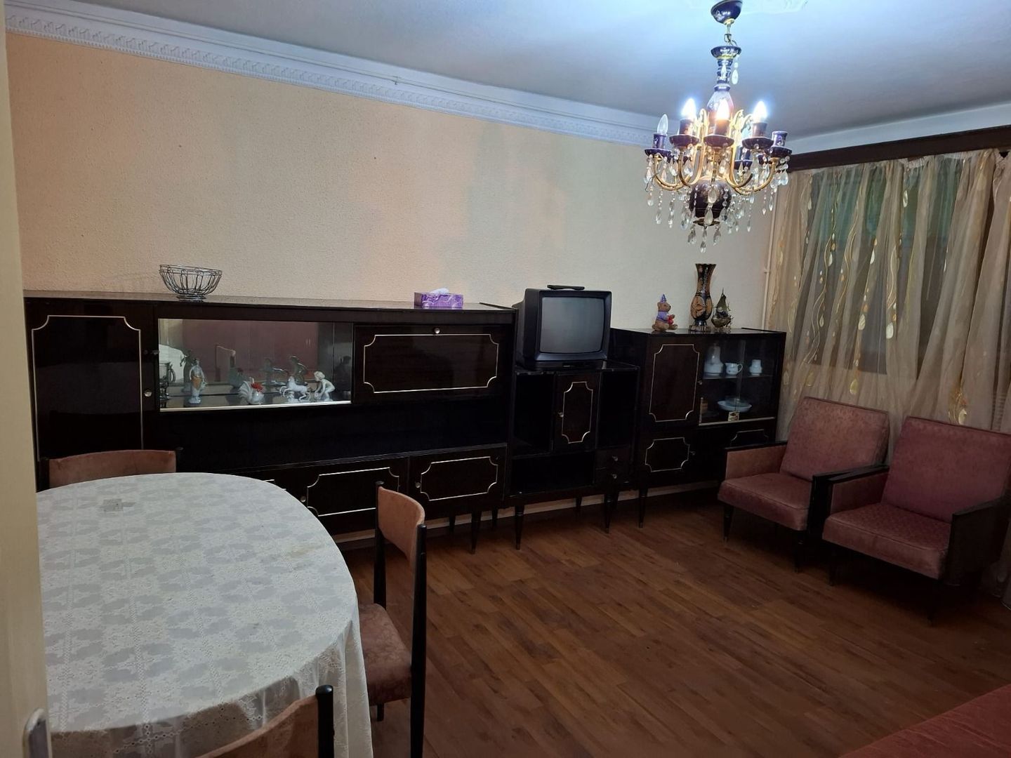 AP. 2 CAMERE DRUMUL TABEREI, BUCATARIE INCHISA, COMPLET MOBILAT/UTILAT - Poză 1