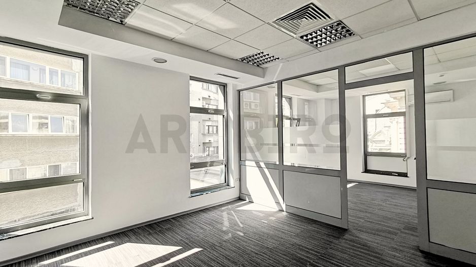 Zero comision, 260-682mp birou mobilat, move-in ready, Romana, 6' metrou - Poză 7