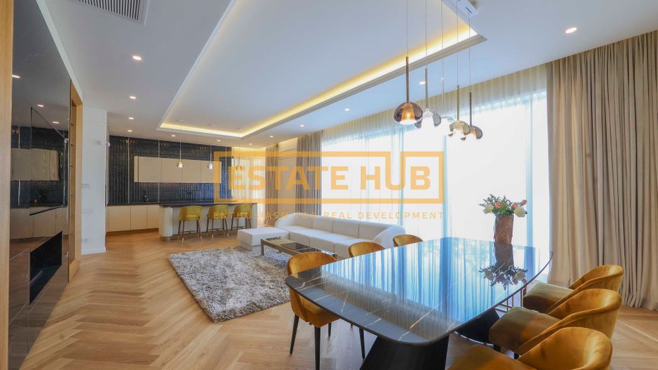 Vila in ansamblu exclusivist cu finisaje si dotări premium - Poză 2