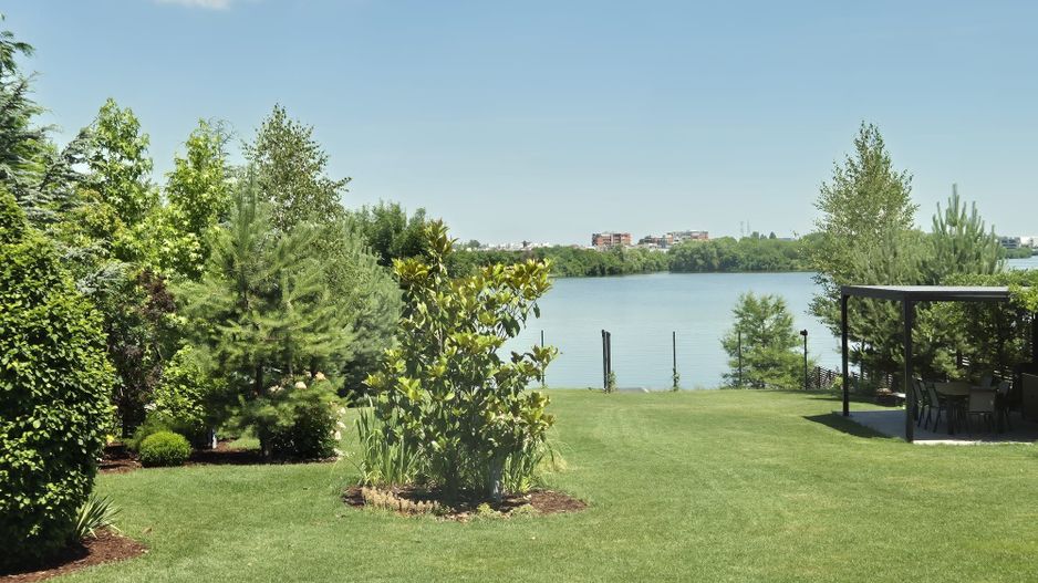 Smart-Home nZEB spectaculoasa Bucuresti Sector 1 cu deschidere lac -teren 2000mp - Poză 15