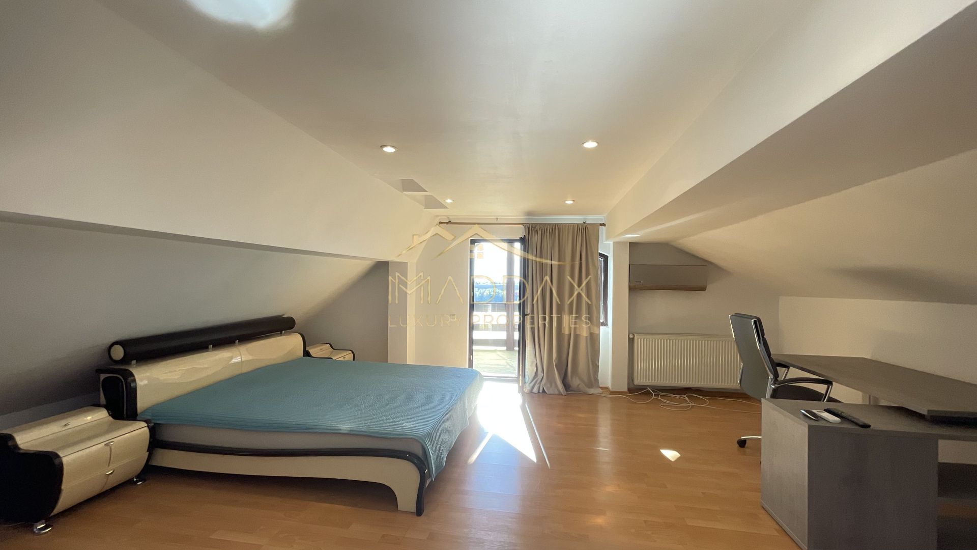 Vila 7 camere**Lake view**Ponton privat**Piscina**Teren 933 MP//Balotesti - Poză 32