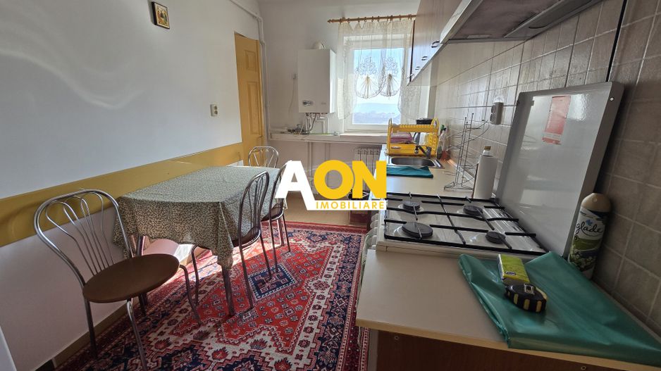 Apartament 2 Camere Decomandat,cu Vedere Spre Catedrala - Poză 3