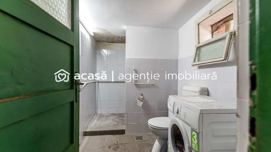 Casă cu teren 1018 mp și 2 fronturi stradale- Bujac - Poză 7