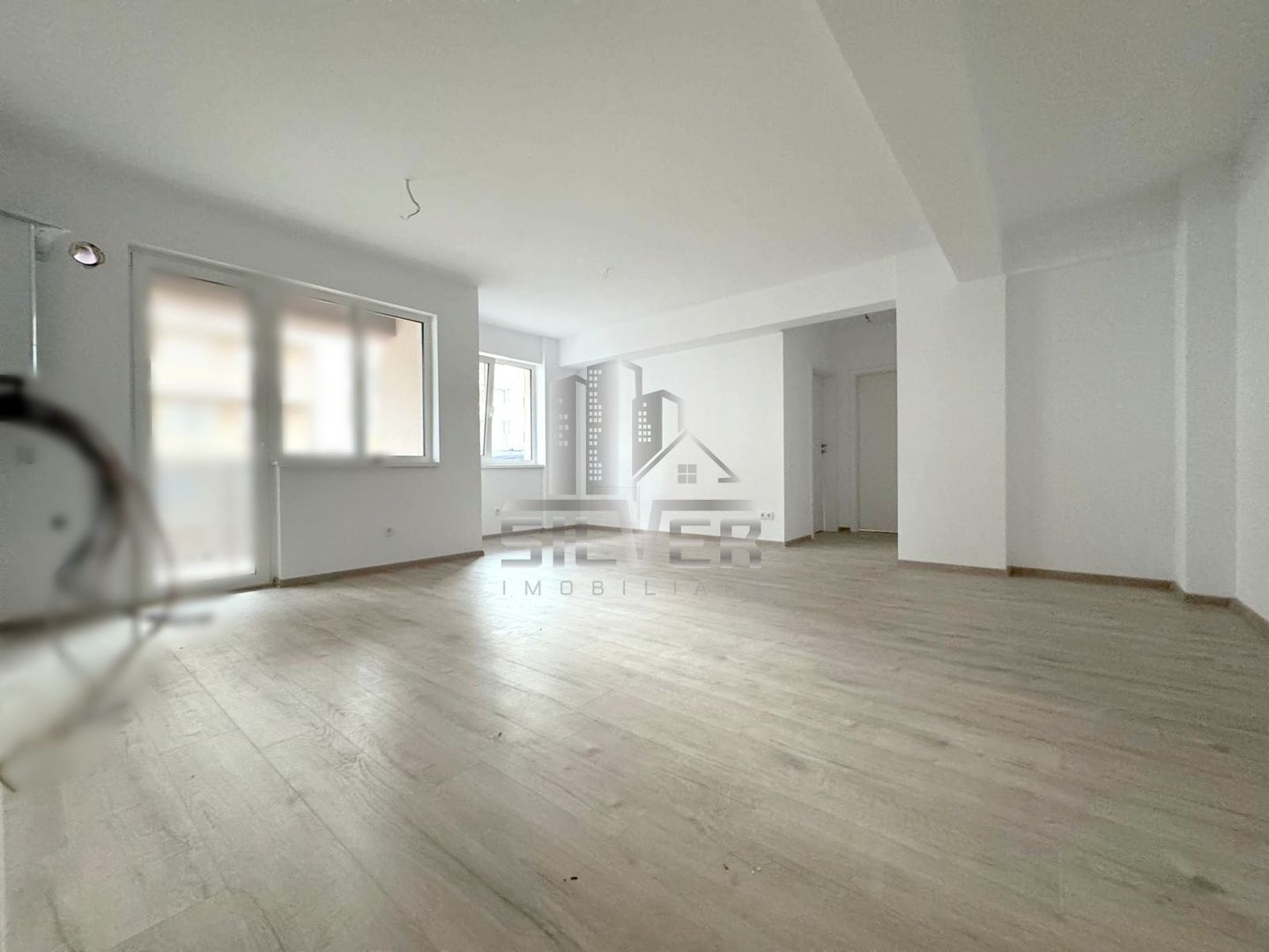 Apartament cu 3 camere finisat/63.2mp/imobil calitativ/CF. - Poză 3