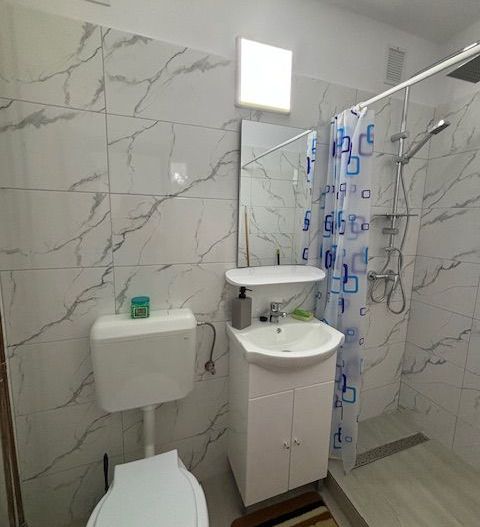 Amenajata si  renovata complet - Poză 12