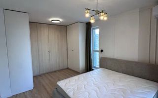 Apartament de închiriat cu 2 camere, aer condiționat, loc de parcare - Poză 2