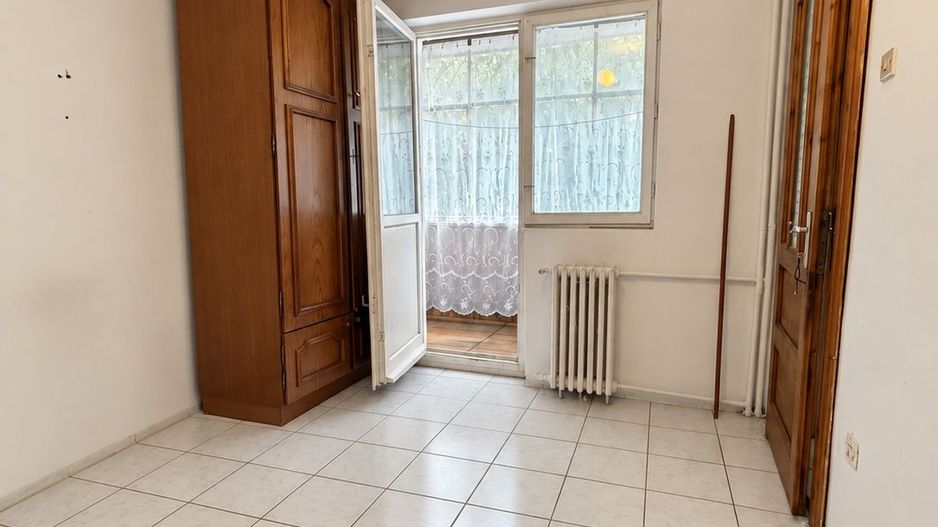 Apartament 2 camere, semidecomandat Nufarul - Poză 1