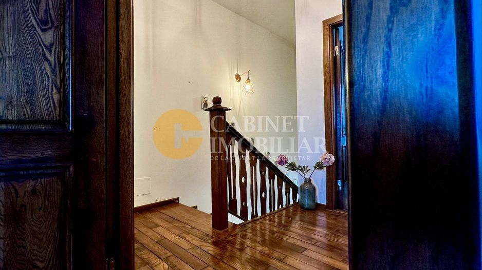 Casa Triplex Rediu Complet Mobilat - Poză 12