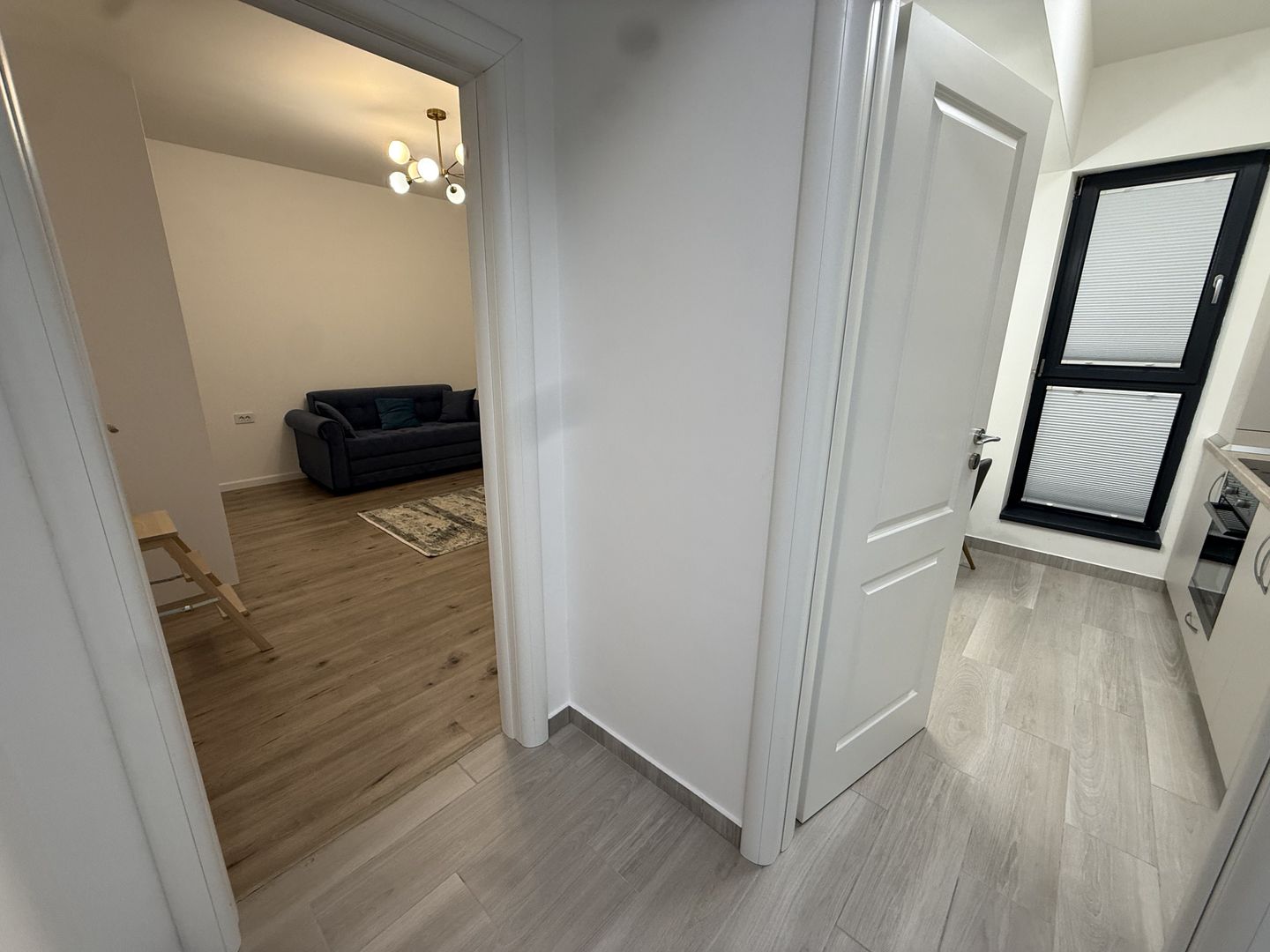 Apartament 2 Camere Exigent Plaza Residence Faza 5 Lujerului + Parcare - Poză 7