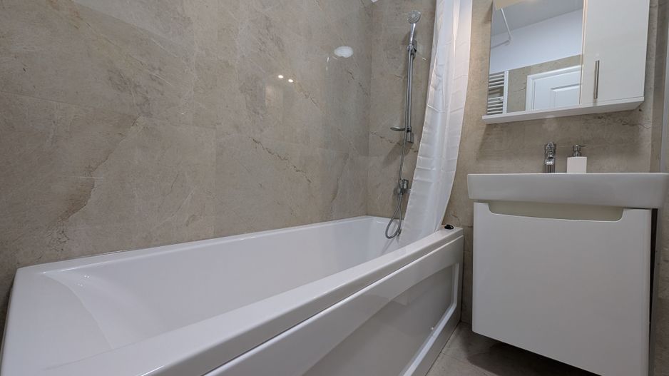 Apartament nou, 2 camere, mobilat/utilat premium + parcare subterană - Poză 18