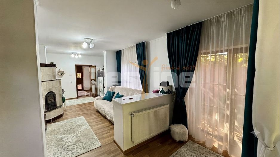 Casa spatioasa cu teren de 800 mp, Muntenii de Jos - 5 camere - Poză 11