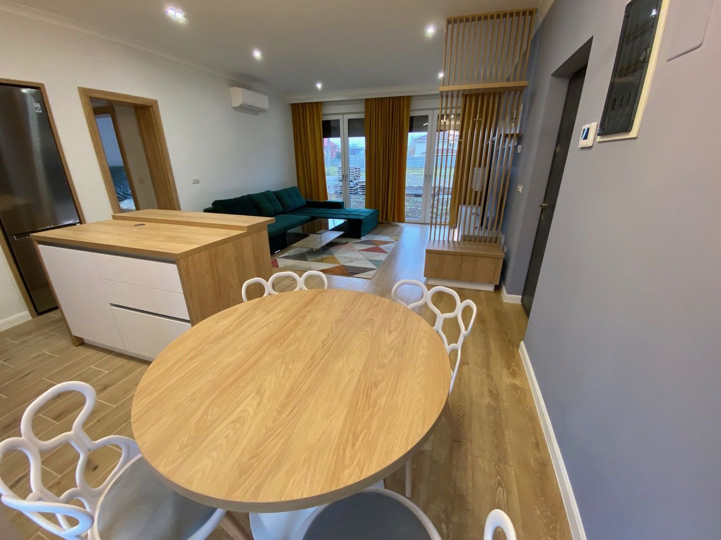 Apartament la prima inchiriere în Dumbravita - Poză 15