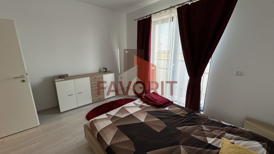 Terasa generoasa. Modern amenajat. - Poză 7