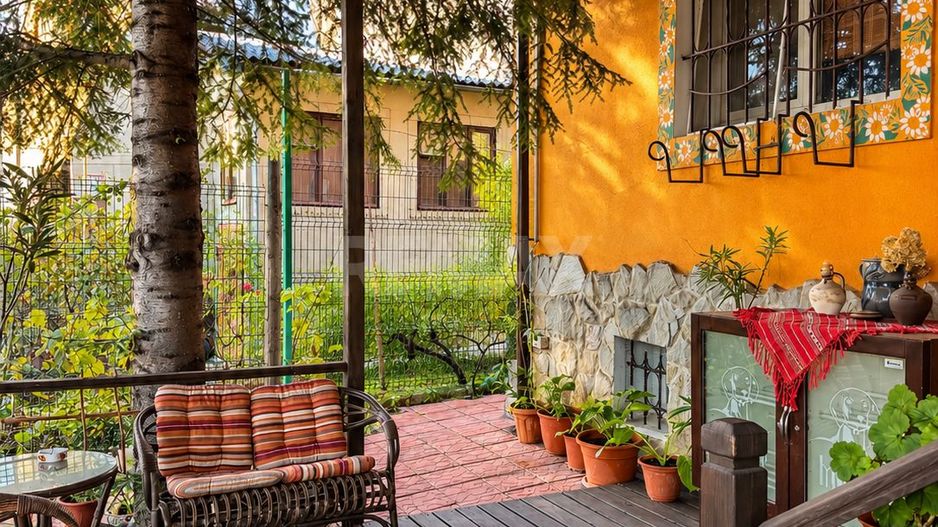 CASĂ CU PISCINĂ, SAUNĂ ȘI VEDERE PANORAMICĂ – TOHATIN - Poză 38