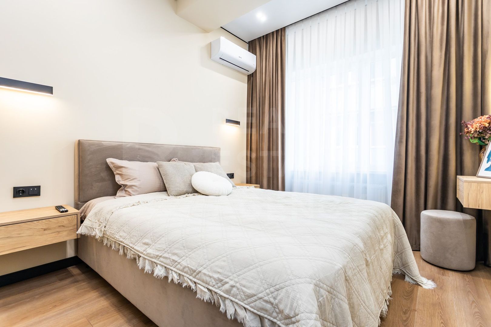 Vânzare, apartament, 1 cameră, strada Miorița ,Centru. - Poză 11