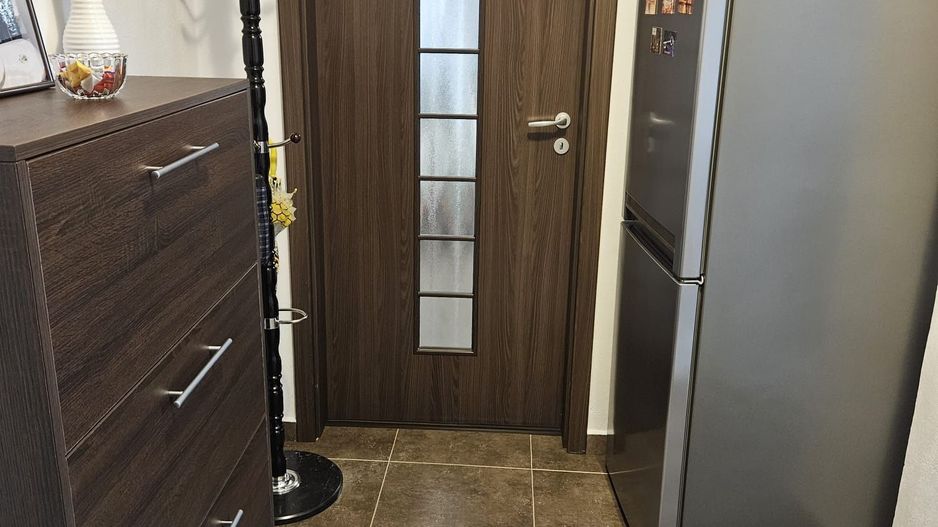 BRASADAS vinde ap 2 cam etaj 4/4 in Micro 16. - Poză 3