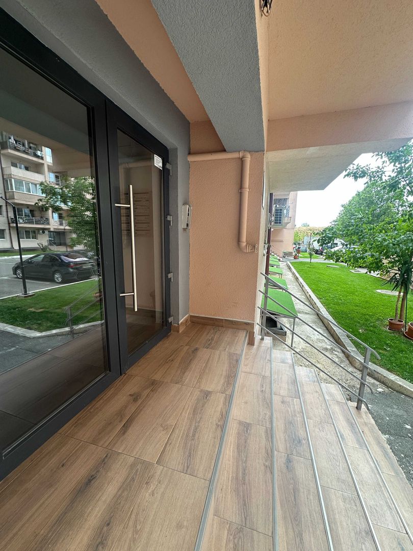 Garsoniera spatioasa,mobilata si utilata,pret corect - Poză 2