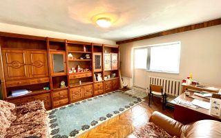De vânzare apartament cu 3 camere decomandat, zona Capăt 1 - Poză 1
