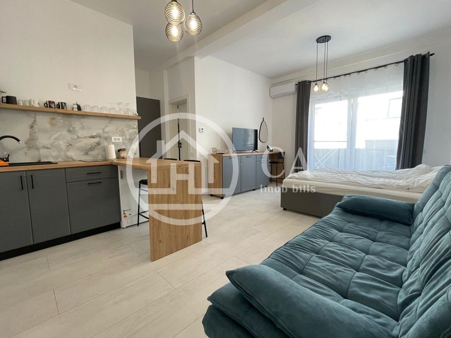 Apartament cu 1 camera de vanzare in zona Sanmartin, Oradea. - Poză 1