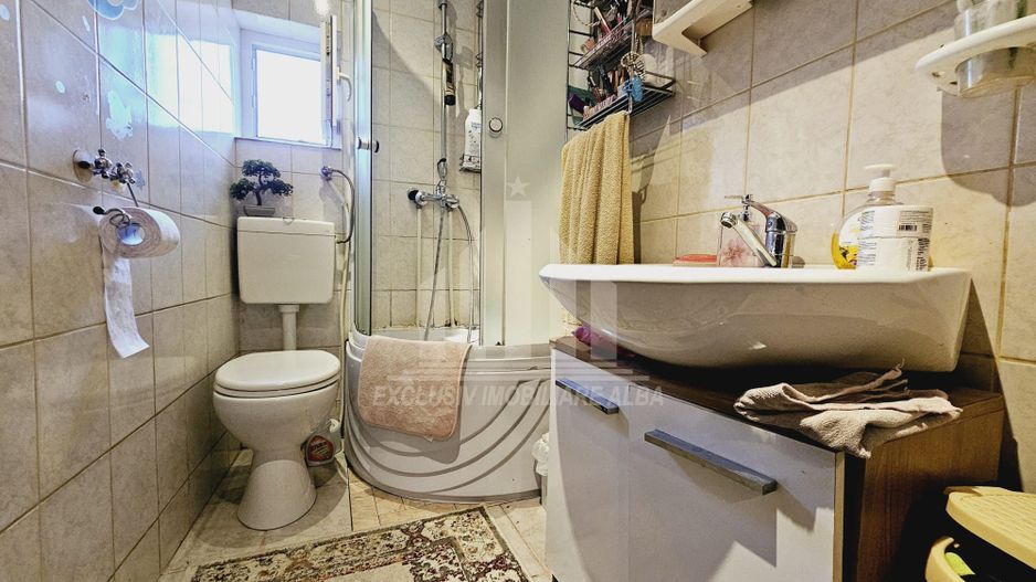 Casa de vanzare in Cetate, zona Parcul Unirii - Poză 8