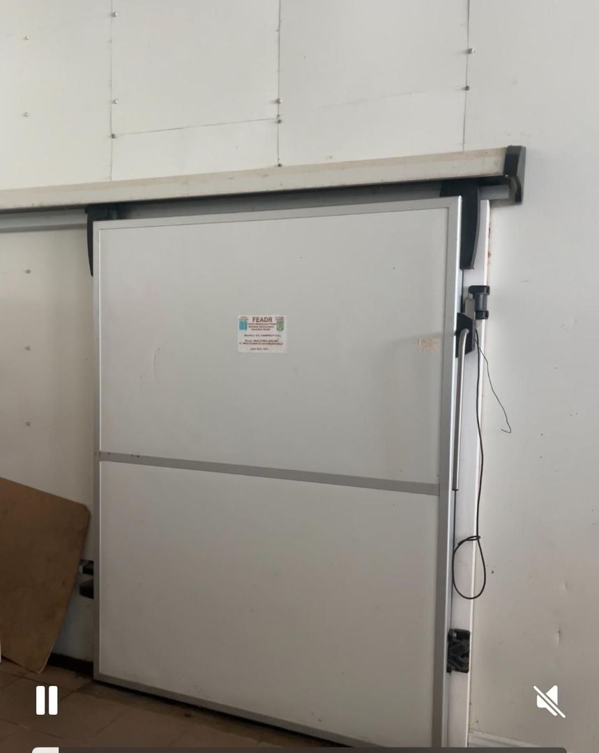 Spatiu de productie+depozit+ camera frigorifica+linie productie! - Poză 3