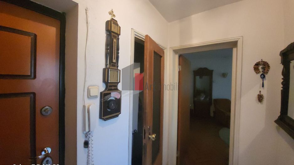 Apartament 3 camere transformat in 2 camere Titan - Poză 11