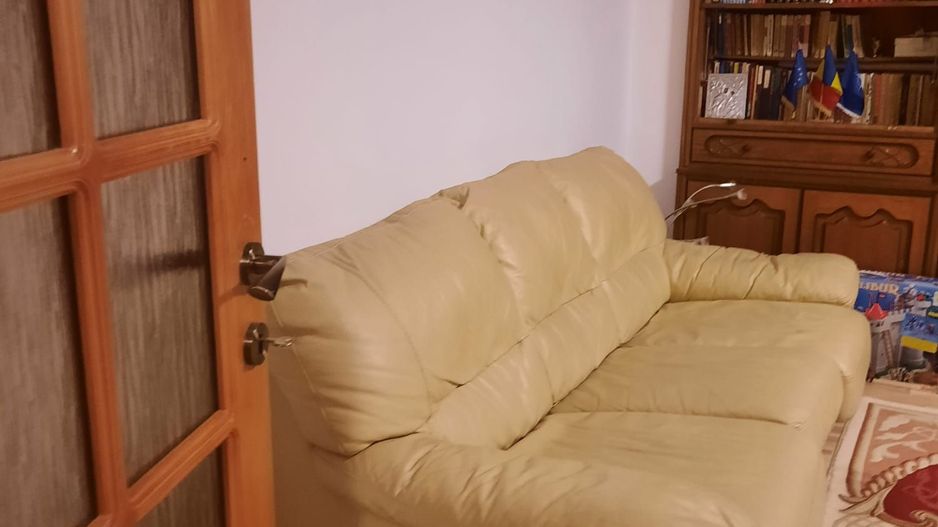 Apartament 3  cam Pta Centrala,et 4/7 - Poză 4