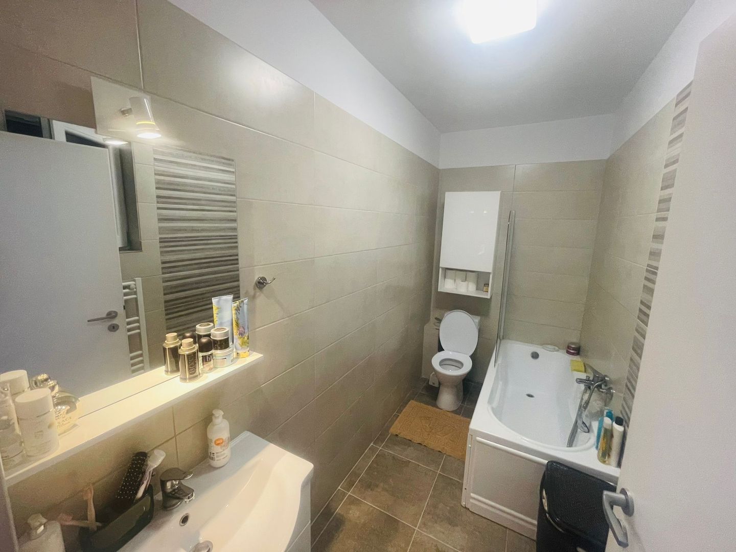 AP. 3 CAMERE - PARCARE INCLUSA, BUCATARIE INCHISA, CENTRALA, COMIS 0% - Poză 6