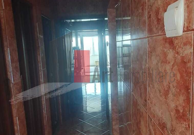 Vand apartament 4 camere  90 mp Militari Politehnica - Poză 2