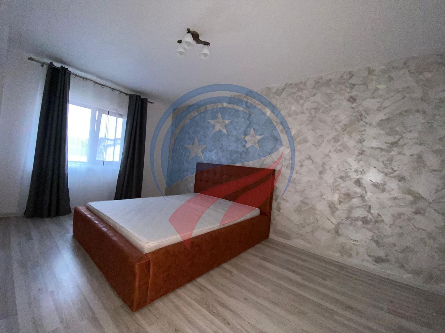 CASA FINALIZATA SI MOBILATA ZONA LAPUS - Poză 6