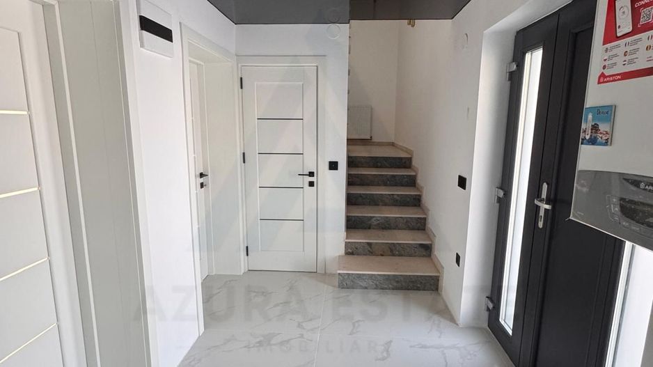 Casa moderna constructie noua 195 mp utili si 100 mp curte Sura Mare - Poză 21