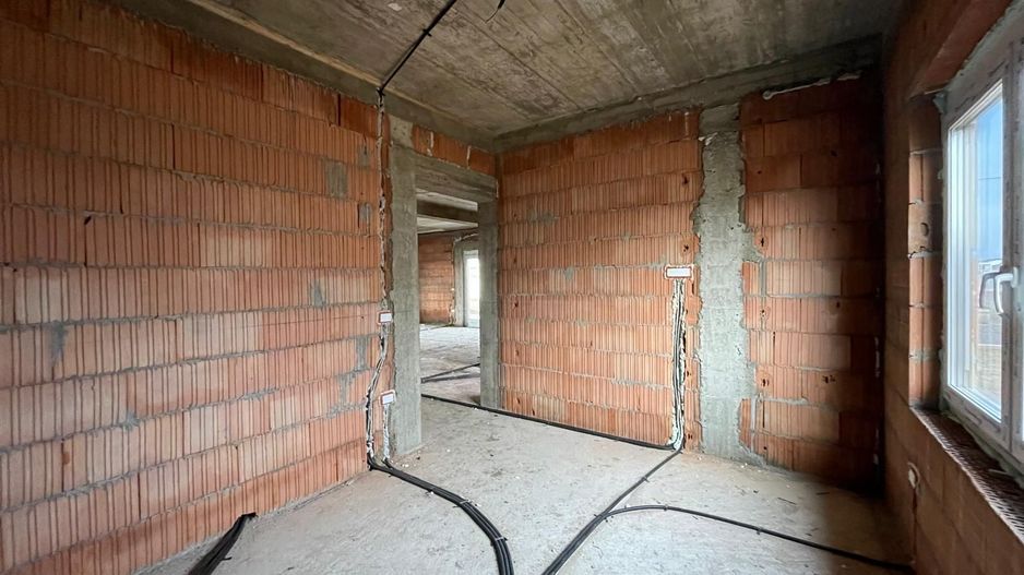 Duplex unit prin cam. tehnica - pe parter - 4 camere - Mosnita Noua - Poză 10