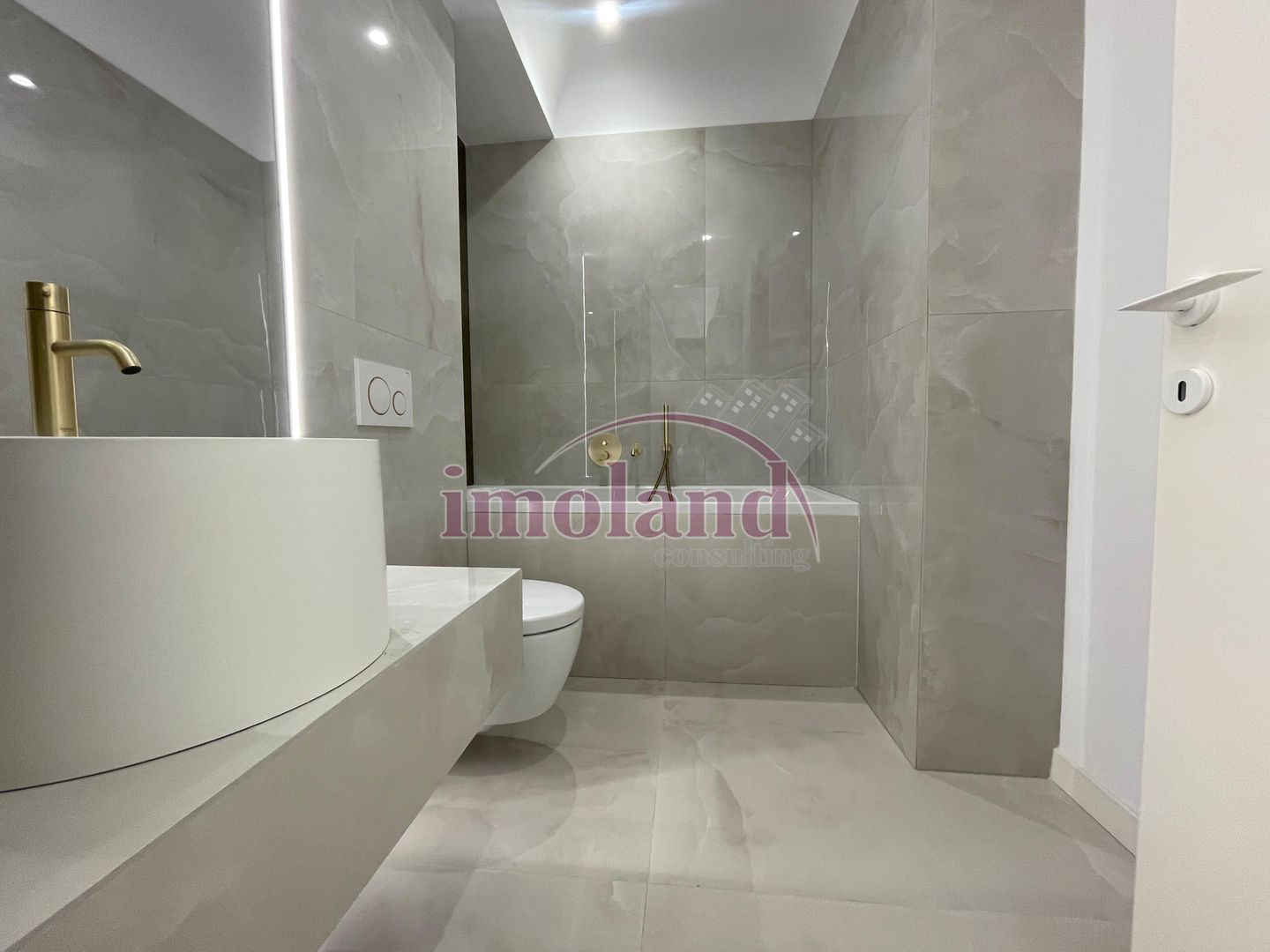 Vanzare apartament 2 camere - Cortina North / Pipera mobilat si utilat - Poză 23