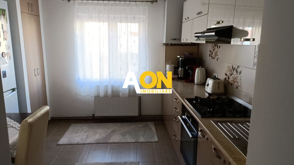 De inchiriat apartament 2 camere, etaj intermediar, Cetate - Poză 6