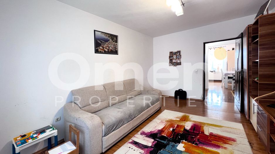 Apartament 3 camere, 65 mp, complet mobilat – zonă excelentă. - Poză 1