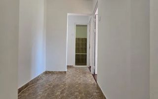 Apartament 3 camere, Dec., et. 4, bloc din 1990, 91.500 euro - Poză 1